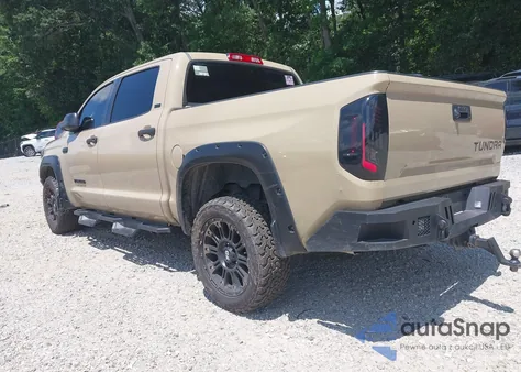 2017 Toyota Tundra Sr5 5.7L V8 из США, поврежденный, VIN 5TFEW5F16HX227892